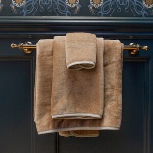 Luxurious Tan Bath Towel Set